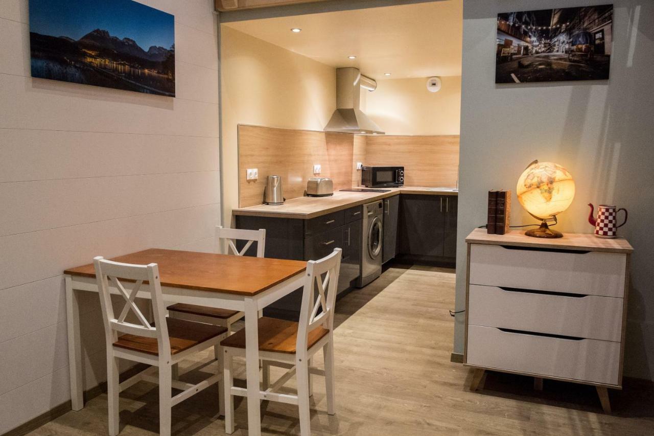 Domaine des Ecuries - Appartements meublés à Talloires Esterno foto