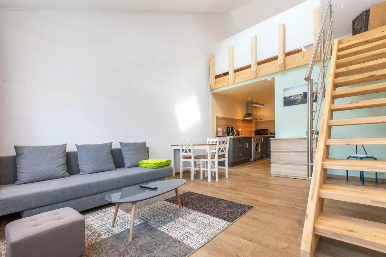 Domaine des Ecuries - Appartements meublés à Talloires Esterno foto