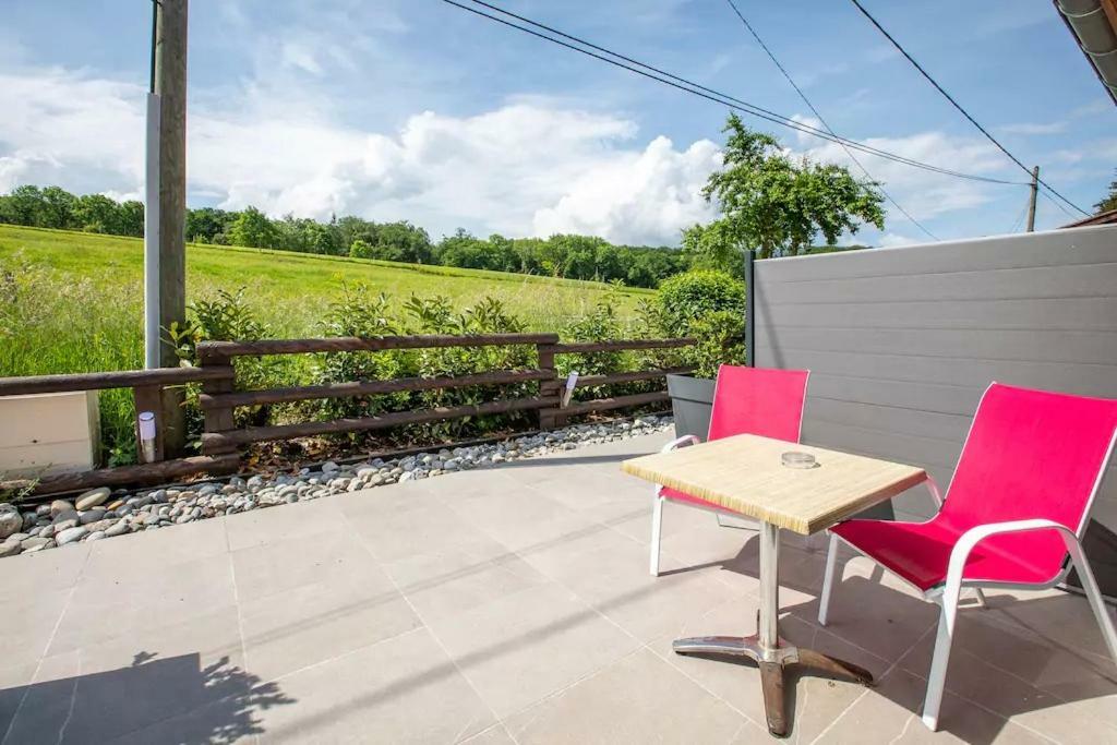Domaine des Ecuries - Appartements meublés à Talloires Esterno foto