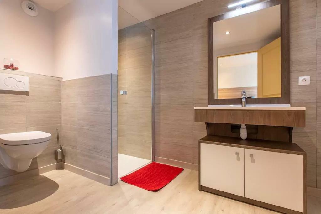 Domaine des Ecuries - Appartements meublés à Talloires Esterno foto